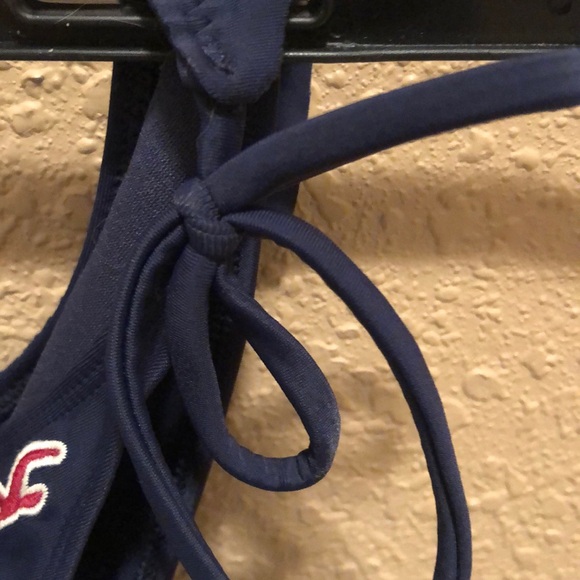 Like new Hollister Original Vintage swimsuit bottoms. Navy with maroon bird logo - Picture 3 of 7